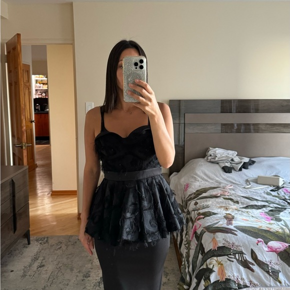 Gorgeous Dress new without tags - Picture 6 of 9